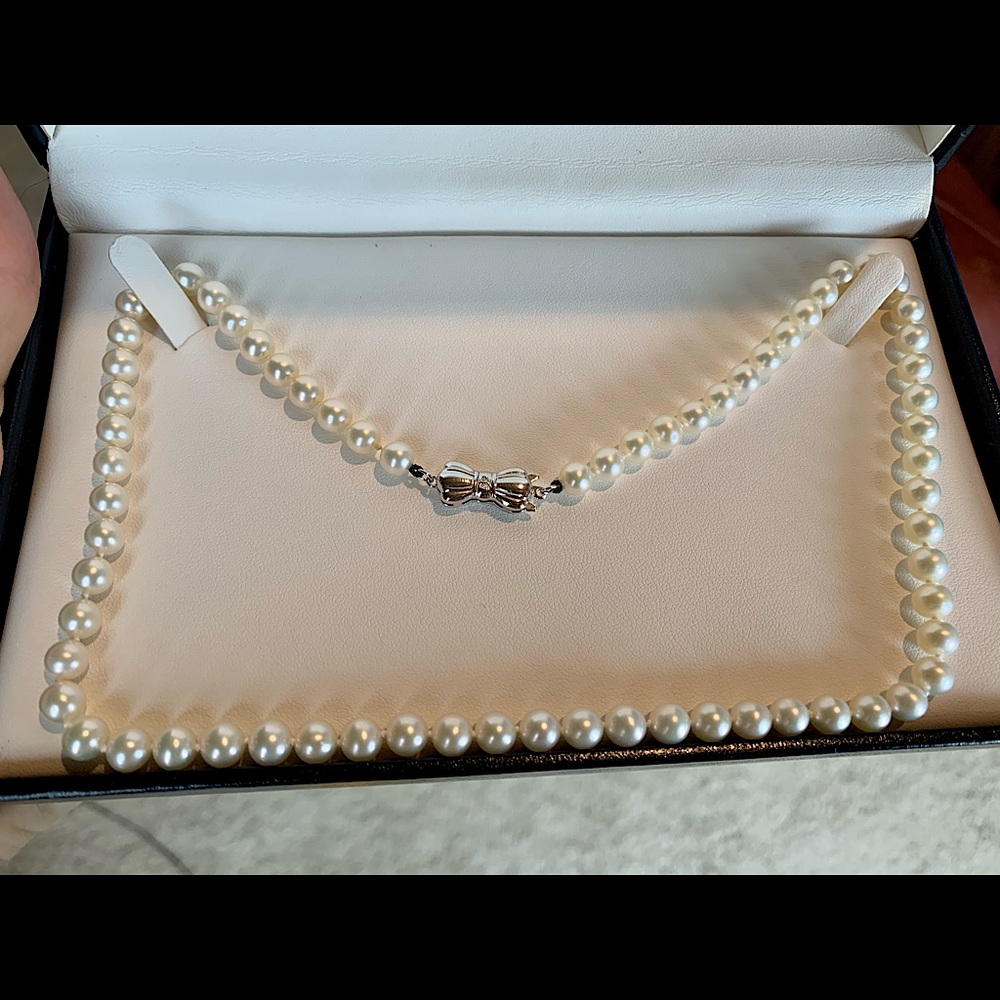 mikiMoto pearl necklace